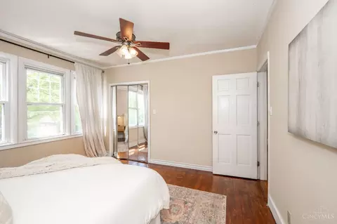 Bedroom - 2846 Markbreit Ave, Cincinnati, OH 45209 photo 4 of 8