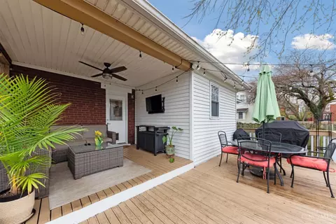 Exterior - 2846 Markbreit Ave, Cincinnati, OH 45209 photo 6 of 7