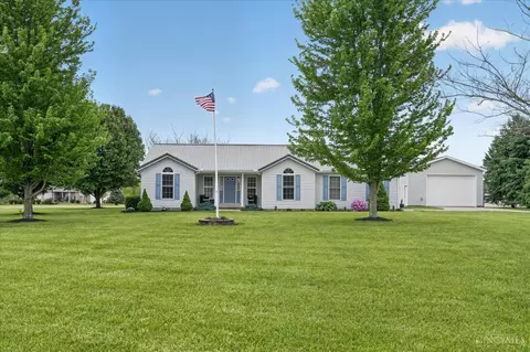 9070 Grimsley Rd, Leesburg, OH 45135