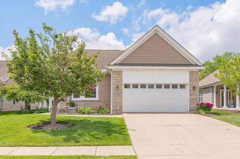6183 Pondside Dr, Hamilton Township, OH 45039