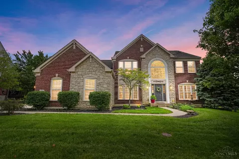 7490 Susan Springs Dr, West Chester, OH 45069