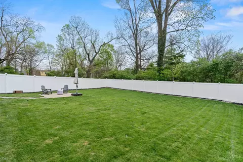 Exterior - 3947 Holman Cir, Silverton, OH 45236 photo 8 of 12