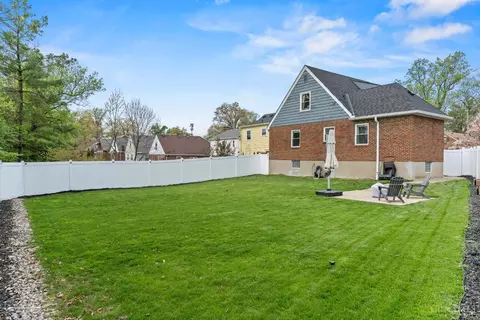 Exterior - 3947 Holman Cir, Silverton, OH 45236 photo 11 of 12