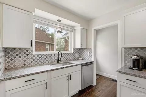 Kitchen - 3947 Holman Cir, Silverton, OH 45236 photo 1 of 7