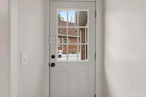 Entry Way - 3947 Holman Cir, Silverton, OH 45236 photo 11 of 11