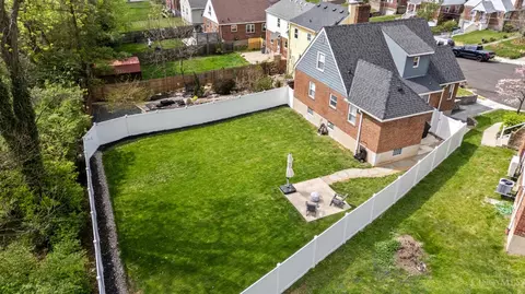Exterior - 3947 Holman Cir, Silverton, OH 45236 photo 12 of 12