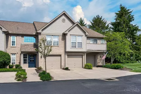 9940 Shorewood Ln, Sharonville, OH 45241