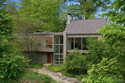 9546 Cunningham Rd, Cincinnati, OH 45243
