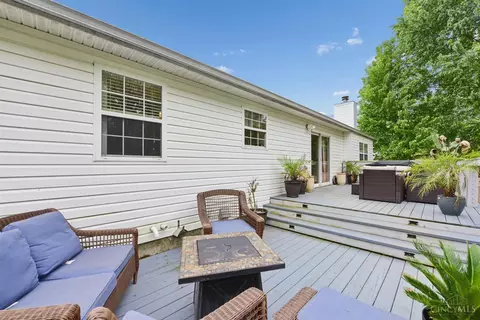 Exterior - 328 Nightwind Dr, Maineville, OH 45039 photo 6 of 10