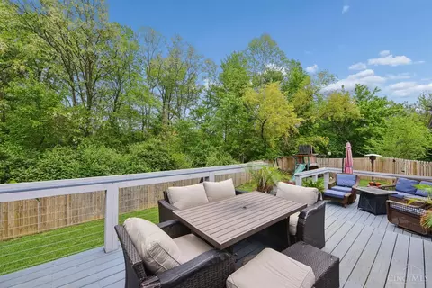 Exterior - 328 Nightwind Dr, Maineville, OH 45039 photo 5 of 10