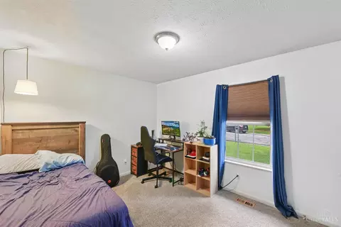 Bedroom - 328 Nightwind Dr, Maineville, OH 45039 photo 6 of 8