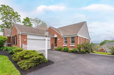5815 Windknoll Ct, Columbia Twp, OH 45243