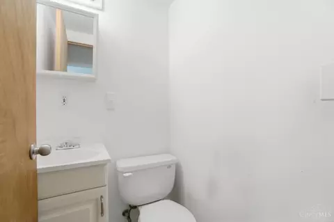 Bath - 9495 Morrow Cozaddale Rd, Morrow, OH 45152 photo 3 of 3