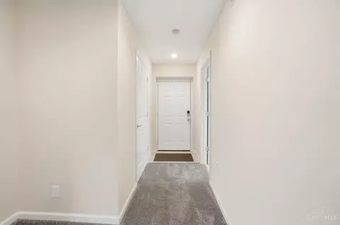 Entry Way - 475 Craig Rd, Cincinnati, OH 45244 photo 8 of 9