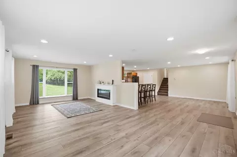 Living - 475 Craig Rd, Cincinnati, OH 45244 photo 5 of 8