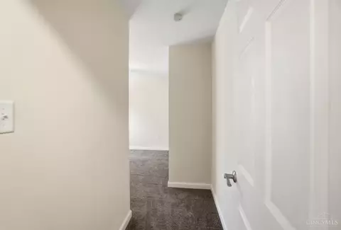 Entry Way - 475 Craig Rd, Cincinnati, OH 45244 photo 5 of 9