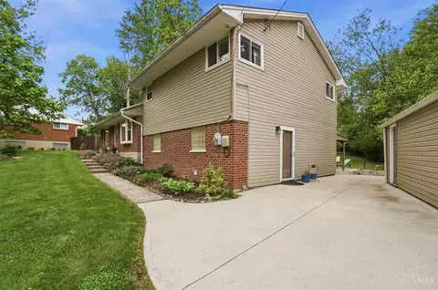 Exterior - 475 Craig Rd, Cincinnati, OH 45244 photo 7 of 21