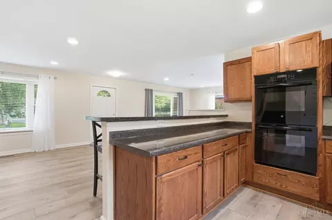 Kitchen - 475 Craig Rd, Cincinnati, OH 45244 photo 8 of 9