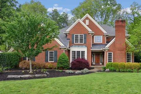 119 Lexington Dr, Loveland, OH 45140