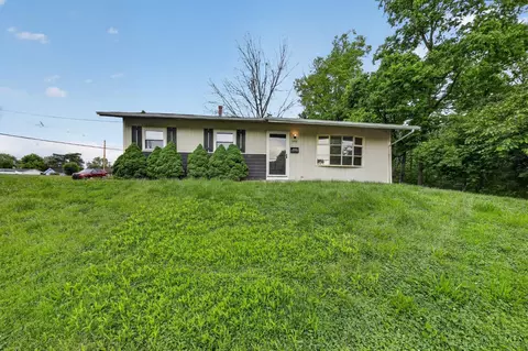 Exterior - 2584 Wenning Rd, Cincinnati, OH 45231 photo 2 of 2
