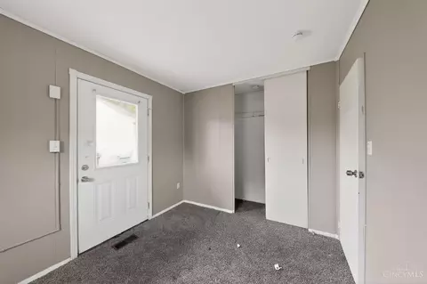 Bedroom - 2584 Wenning Rd, Cincinnati, OH 45231 photo 1 of 5