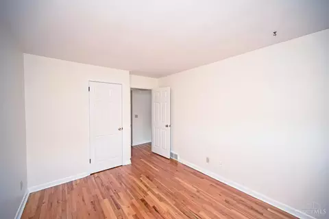 Bedroom - 4615 Largo Dr, Cincinnati, OH 45236 photo 5 of 5