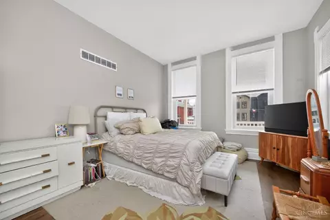 Bedroom - 964 Windsor St, Cincinnati, OH 45206 photo 2 of 7