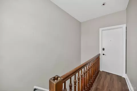 Entry Way - 964 Windsor St, Cincinnati, OH 45206 photo 3 of 4