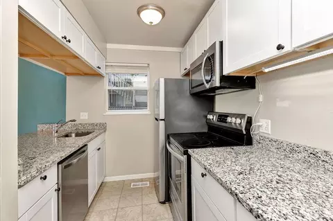 Kitchen - 2364 Gladstone Ave, Cincinnati, OH 45202 photo 1 of 3