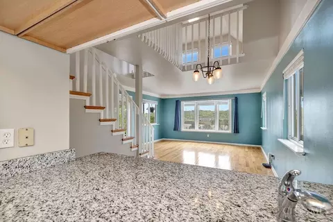 Living - 2364 Gladstone Ave, Cincinnati, OH 45202 photo 4 of 4