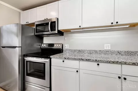 Kitchen - 2364 Gladstone Ave, Cincinnati, OH 45202 photo 3 of 3