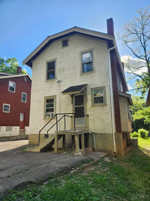 Exterior - 3260 Glendora Ave, Cincinnati, OH 45220 photo 4 of 4