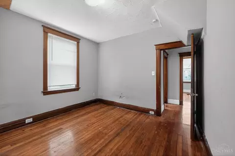 Entry Way - 1441 Marlowe Ave, Cincinnati, OH 45224 photo 1 of 5