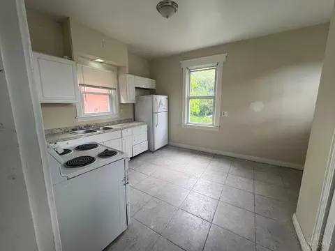 1441 Marlowe Ave, Cincinnati, OH 45224 photo 4