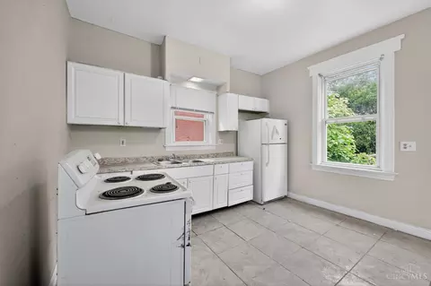 Kitchen - 1441 Marlowe Ave, Cincinnati, OH 45224 photo 1 of 2