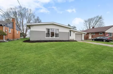 17 Desales Ave, Lebanon, OH 45036