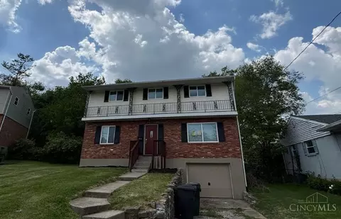 10915 Fernhill Dr, Sharonville, OH 45241