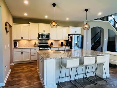 Kitchen - 5724 Victoria Rd, Mason, OH 45040 photo 1 of 5