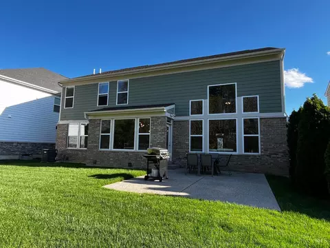Exterior - 5724 Victoria Rd, Mason, OH 45040 photo 2 of 7