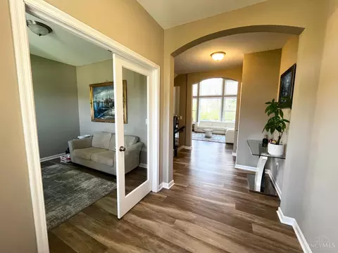 Entry Way - 5724 Victoria Rd, Mason, OH 45040 photo 1 of 3