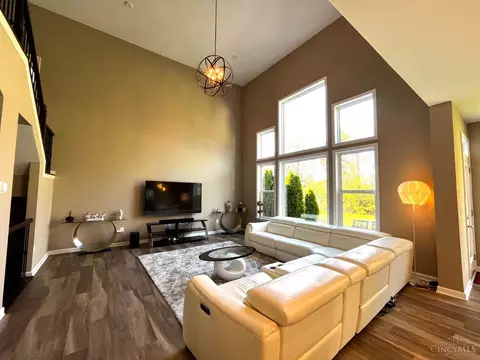 Living - 5724 Victoria Rd, Mason, OH 45040 photo 2 of 5