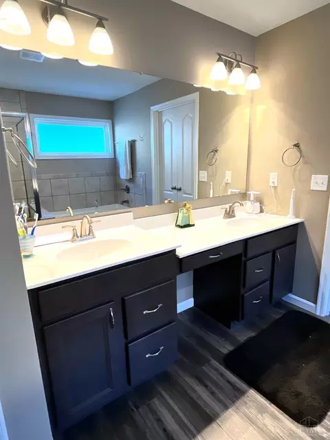 Bath - 5724 Victoria Rd, Mason, OH 45040 photo 1 of 4