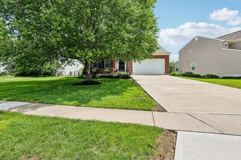 287 Leather Leaf Ln, Lebanon, OH 45036