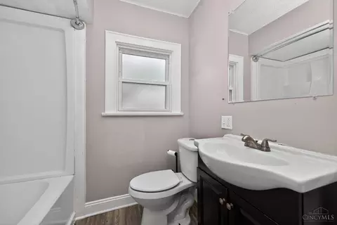 Bath - 3706 Simpson Ave, Fairfax, OH 45227 photo 1 of 3