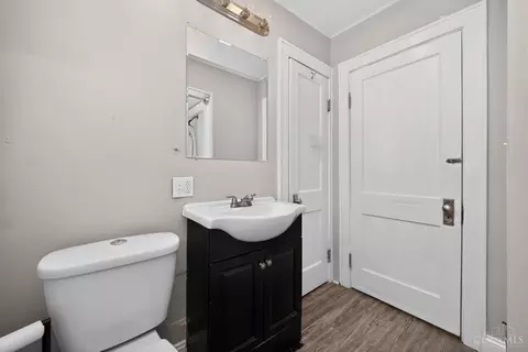 Bath - 3706 Simpson Ave, Fairfax, OH 45227 photo 2 of 3