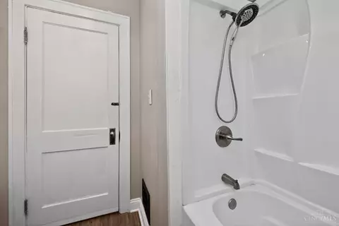 Bath - 3706 Simpson Ave, Fairfax, OH 45227 photo 3 of 3