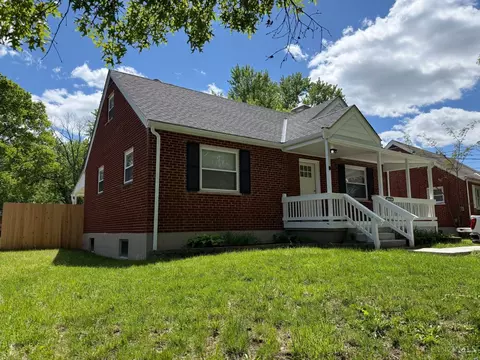 Exterior - 1175 Madeleine Cir, Cincinnati, OH 45231 photo 3 of 8