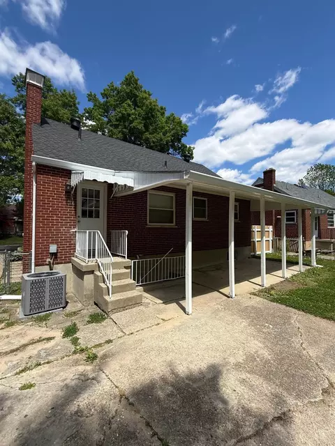 Exterior - 1175 Madeleine Cir, Cincinnati, OH 45231 photo 5 of 8