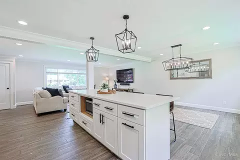Kitchen - 5987 Beechtop Dr, Cincinnati, OH 45233 photo 6 of 6