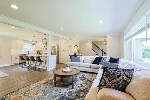 Living - 5987 Beechtop Dr, Cincinnati, OH 45233 photo 3 of 6